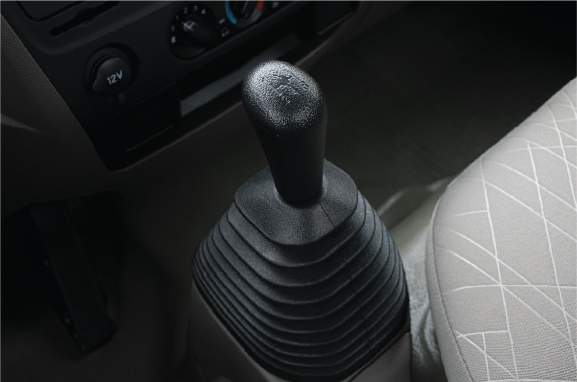 Manual transmission: 5 forward gears, 1 reverse gear